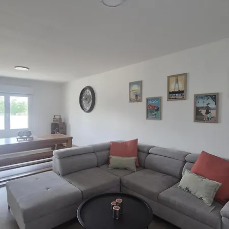 Maison Rénovée Au Calme - 4 Pers. - Fr-1-879-36 Saint-Nazaire-sur-Charente